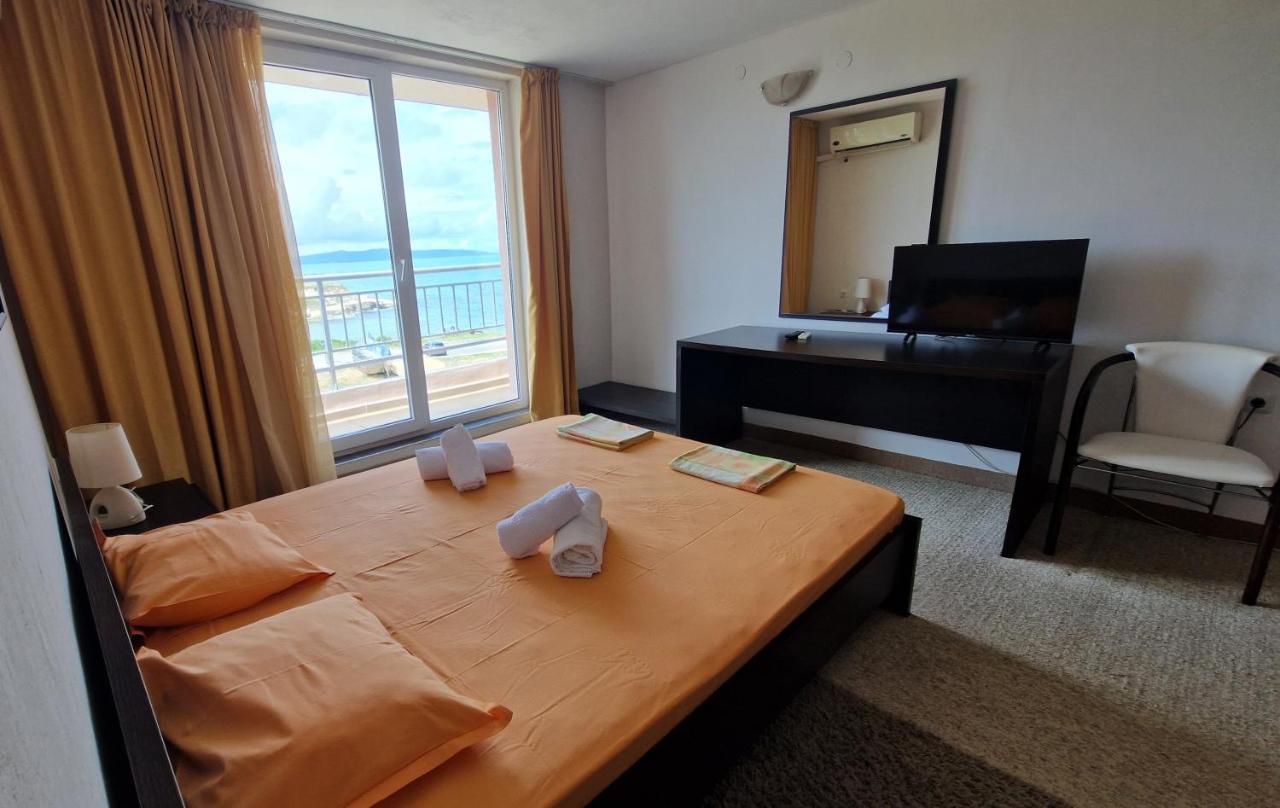 Guest House Compass 로제넷츠 외부 사진