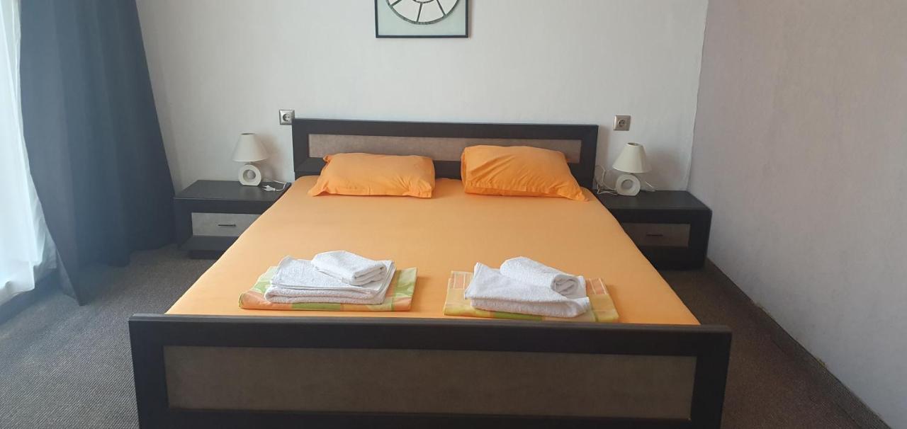 Guest House Compass 로제넷츠 외부 사진