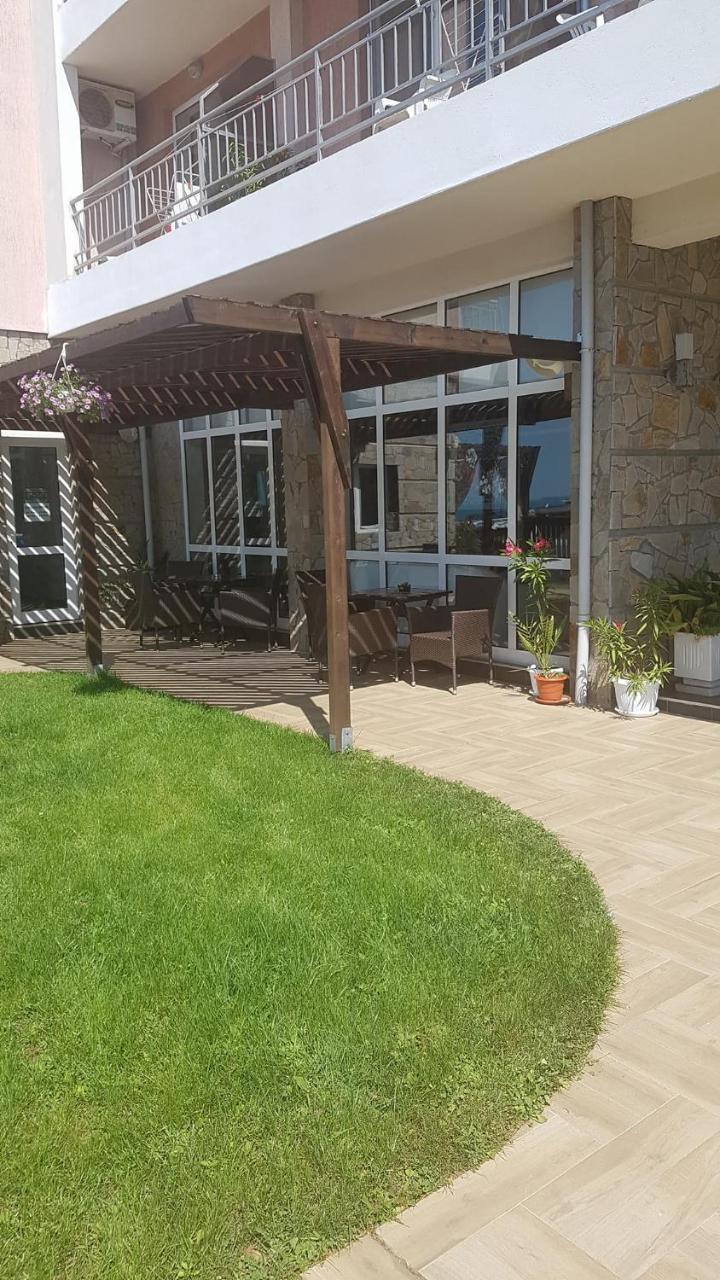 Guest House Compass 로제넷츠 외부 사진